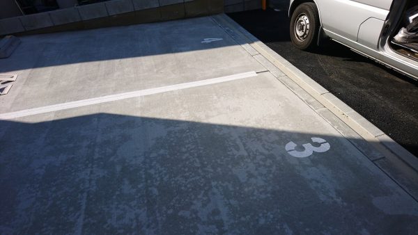 古賀市　アパート駐車場白線塗装
